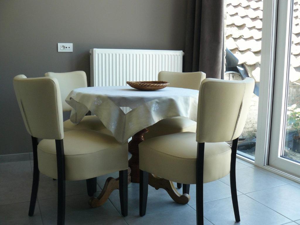 B&B Casabelle Boekhoute Ruang foto